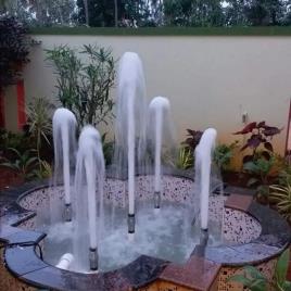 brass red foam jet fountains 20240625191720968